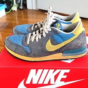 Nike vintage shoe